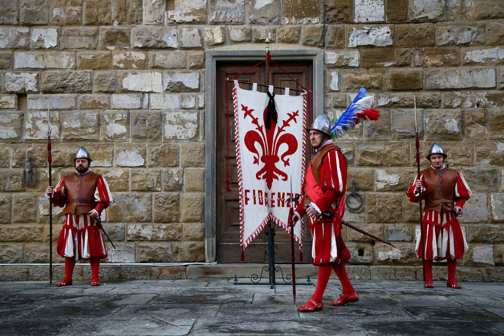 ヴェッキオ宮殿前で見られる Cambio della Guardia（衛兵の交代儀式
