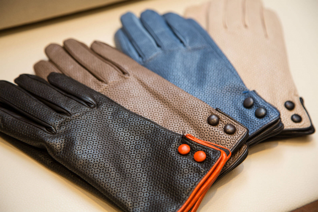 イタリアンレザーをお土産に フィレンツェの革手袋専門店 Luciano Gloves Firenze Plus